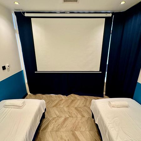 Roma Divine Home Cinema Et Jardin ニーム エクステリア 写真