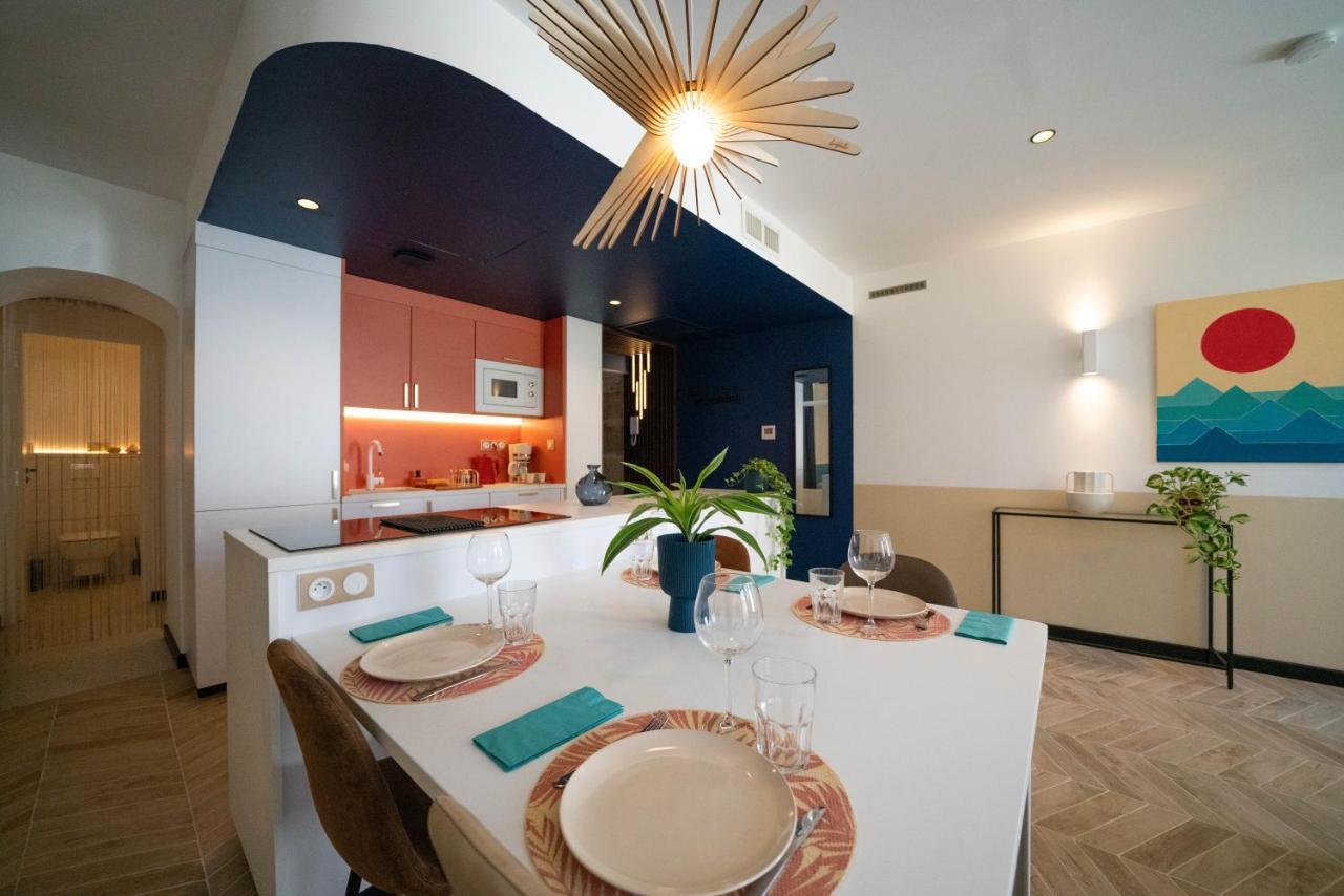 Roma Divine Home Cinema Et Jardin ニーム エクステリア 写真