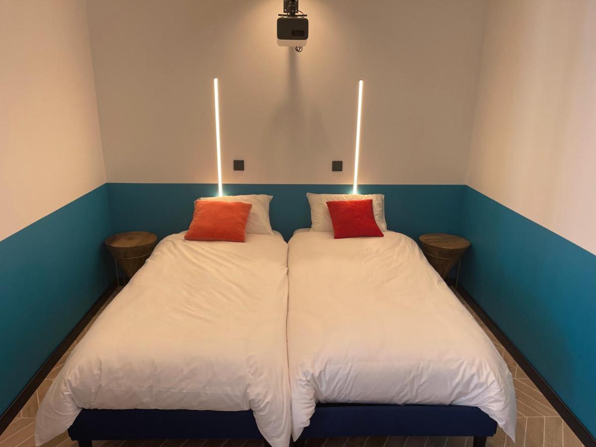Roma Divine Home Cinema Et Jardin ニーム エクステリア 写真