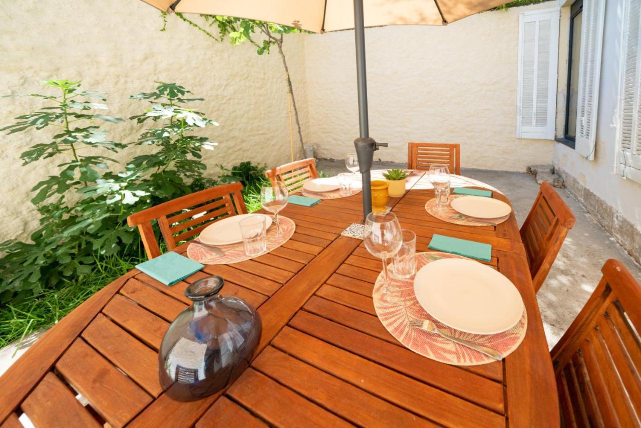 Roma Divine Home Cinema Et Jardin ニーム エクステリア 写真