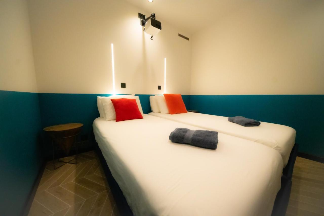 Roma Divine Home Cinema Et Jardin ニーム エクステリア 写真
