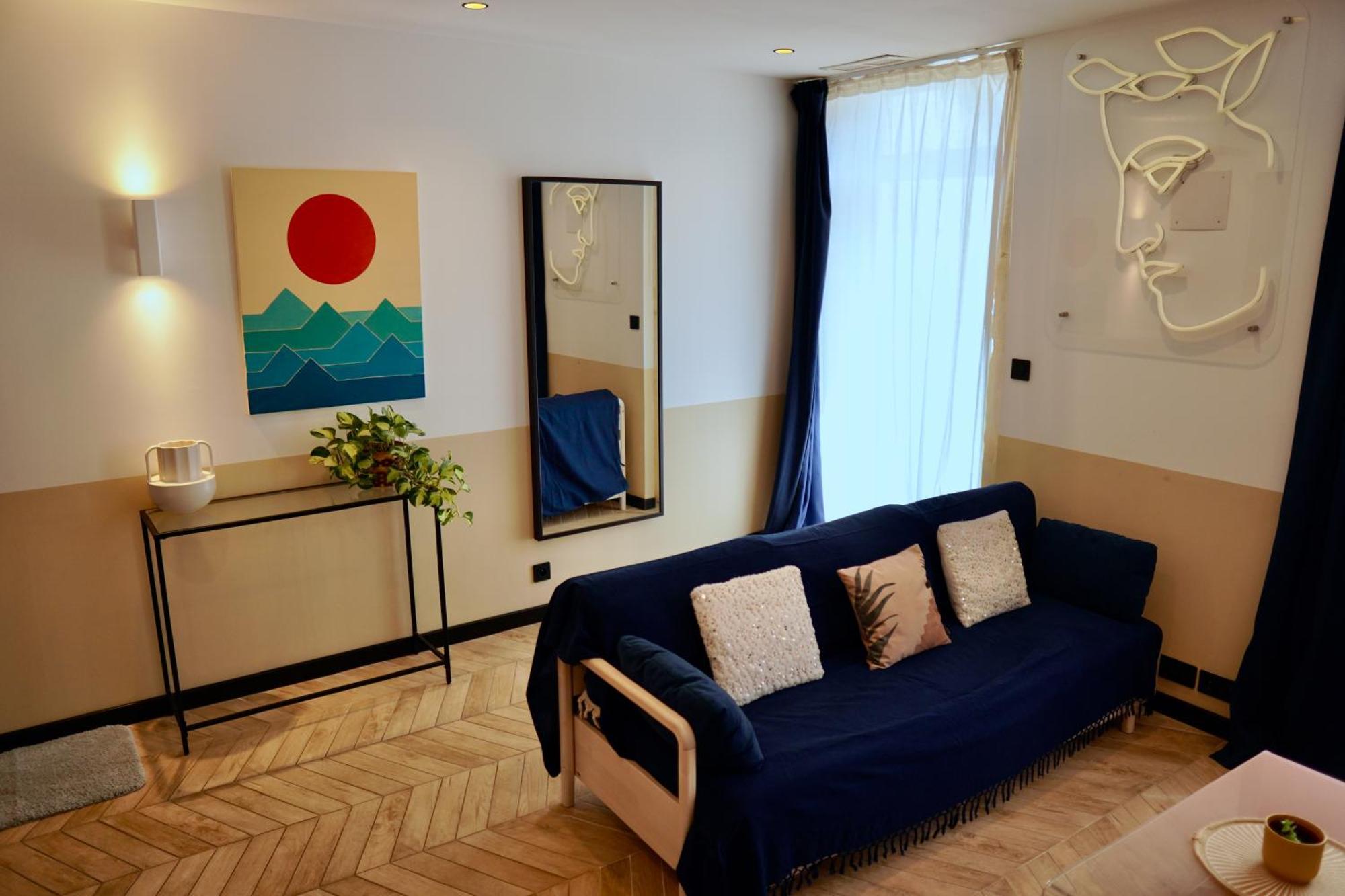 Roma Divine Home Cinema Et Jardin ニーム エクステリア 写真