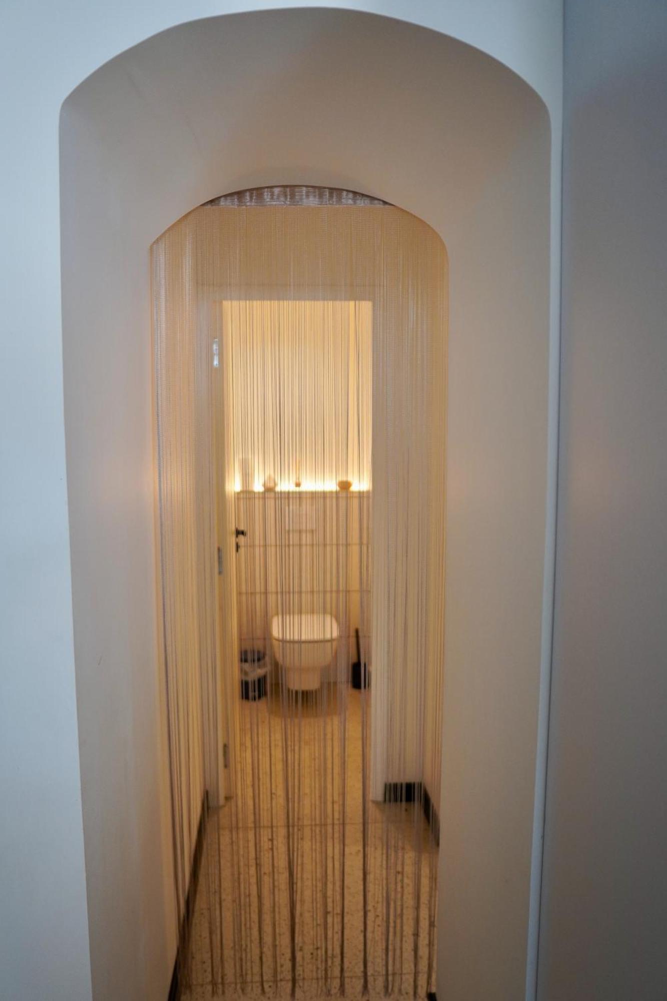 Roma Divine Home Cinema Et Jardin ニーム エクステリア 写真