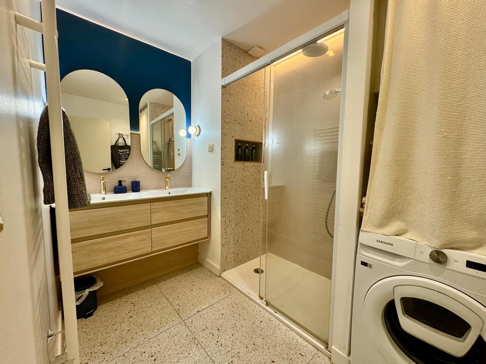 Roma Divine Home Cinema Et Jardin ニーム エクステリア 写真